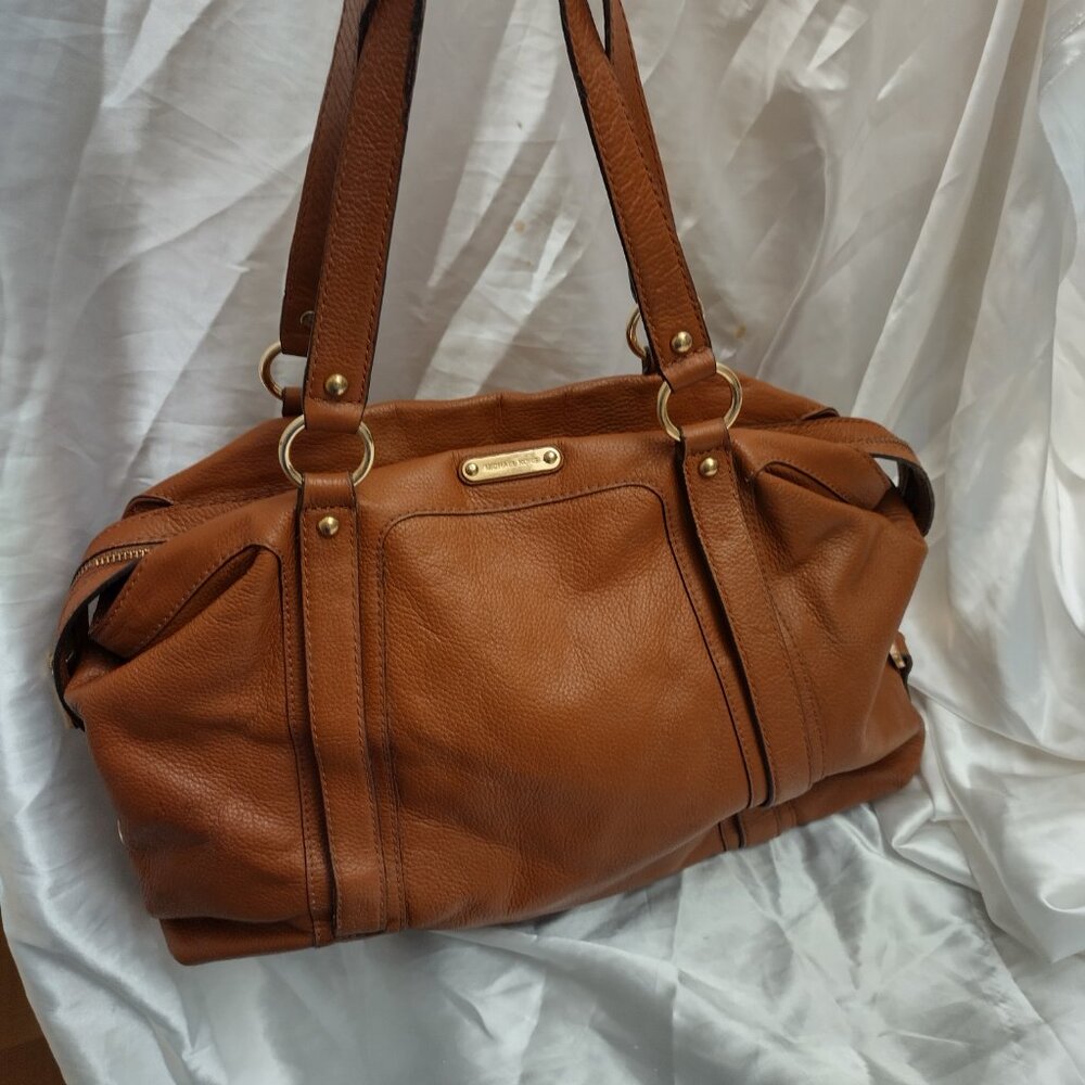 * Michael Kors Leather Handbag, Large Brown, Rare Bag.  Huge. Work or Weekend.